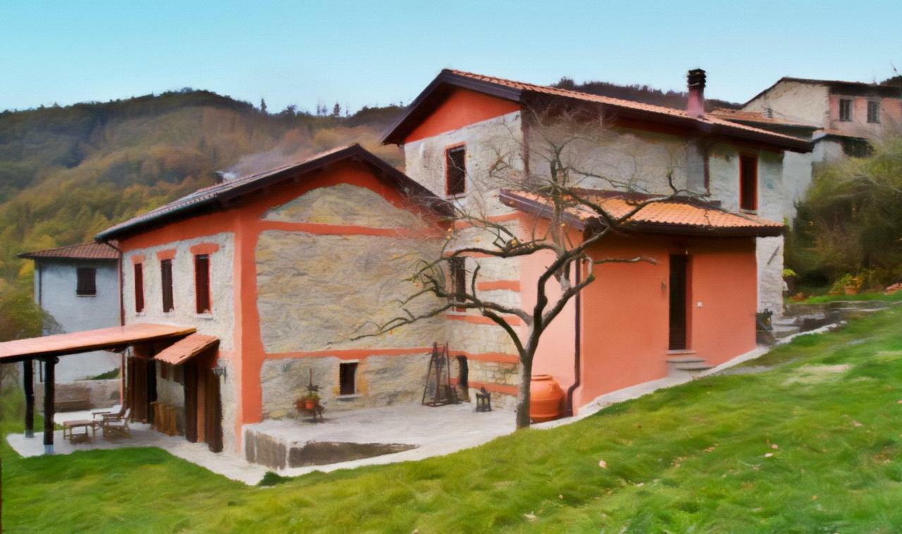 I Poggi Di Grace Bed & Breakfast Fivizzano Exterior photo